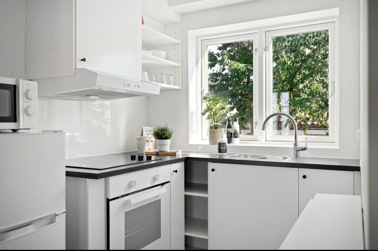 A Place To Stavanger, 2 * Stavanger